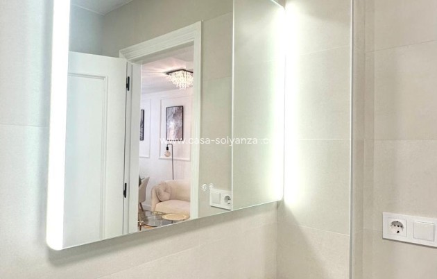 Resale - Apartment / flat - Torrevieja - Center