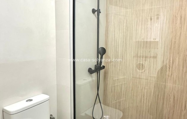 Resale - Apartment / flat - Torrevieja - Center