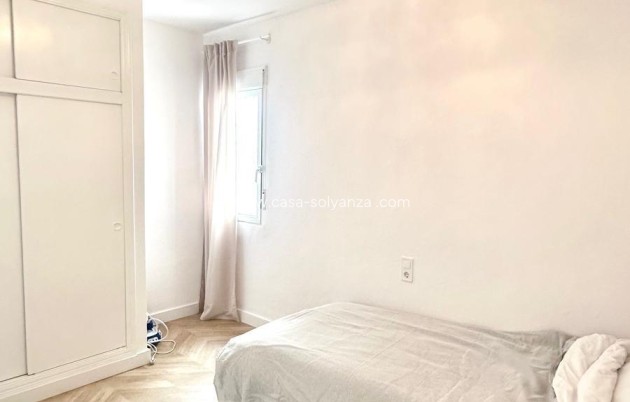 Resale - Apartment / flat - Torrevieja - Center