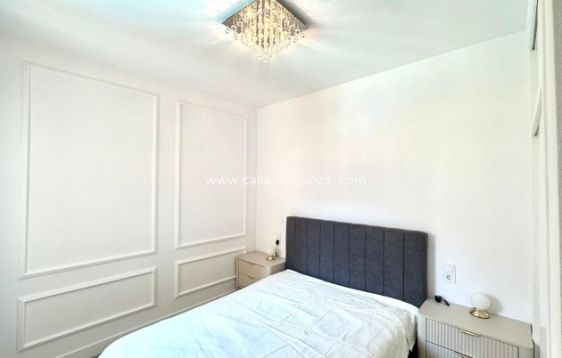 Resale - Apartment / flat - Torrevieja - Center
