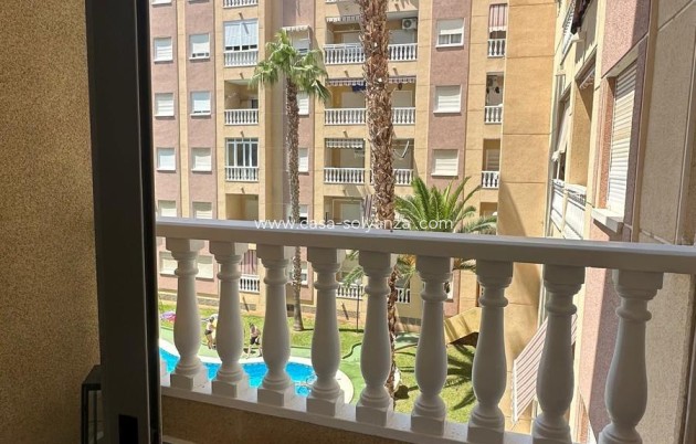 Resale - Apartment / flat - Torrevieja - Center