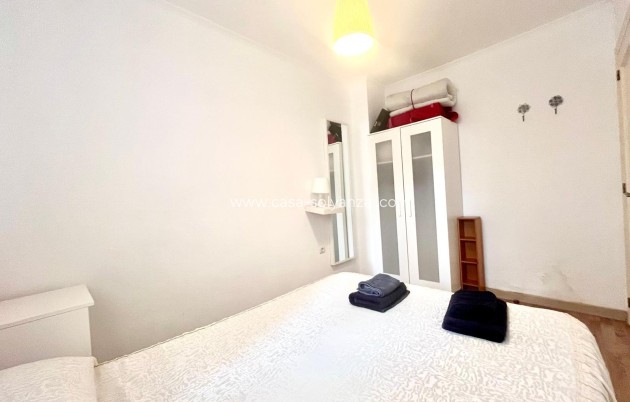 Resale - Apartment / flat - Torrevieja - Acequion