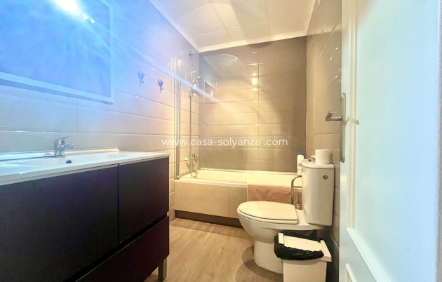 Resale - Apartment / flat - Torrevieja - Acequion