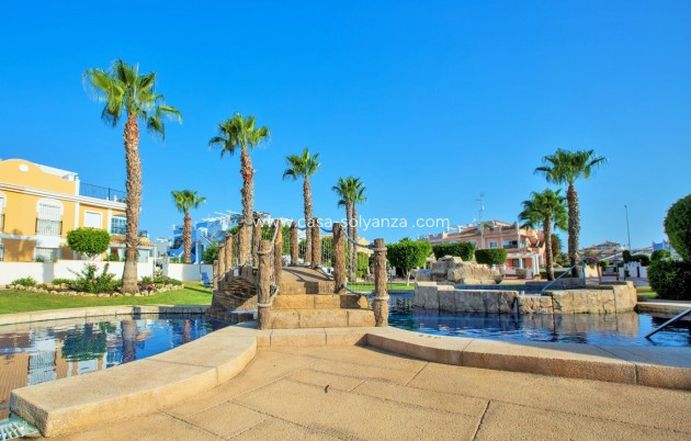 Resale - Villa - Cabo Roig