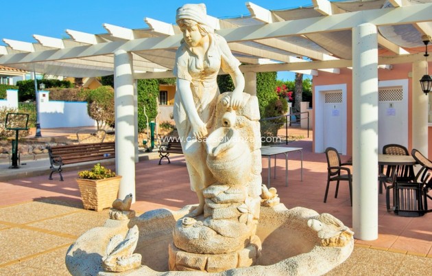 Resale - Villa - Cabo Roig