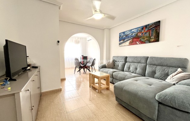 Resale - Townhouse - Avileses