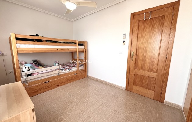 Resale - Townhouse - Avileses