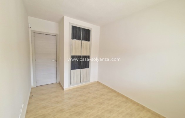 Resale - Villa - La Nucía - Costa Blanca
