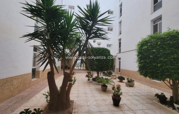 Resale - Apartment / flat - Torrevieja - Aguas nuevas