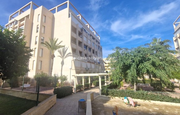 Resale - Apartment / flat - Torrevieja - Aguas nuevas