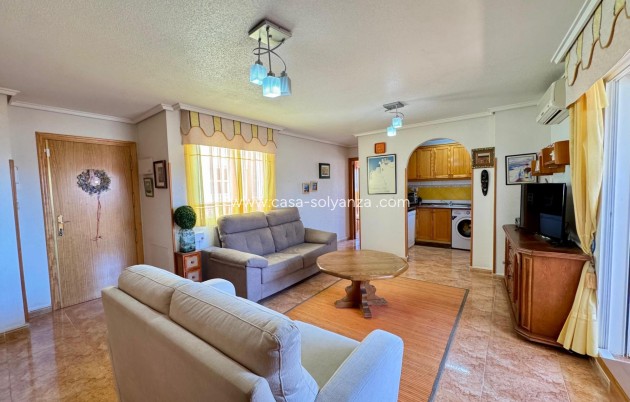 Resale - Apartment / flat - Torrevieja - Center