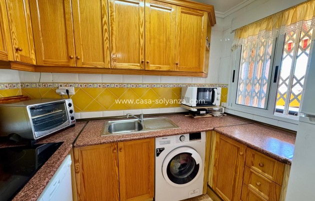 Resale - Apartment / flat - Torrevieja - Center