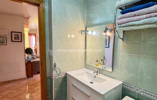 Resale - Apartment / flat - Torrevieja - Center