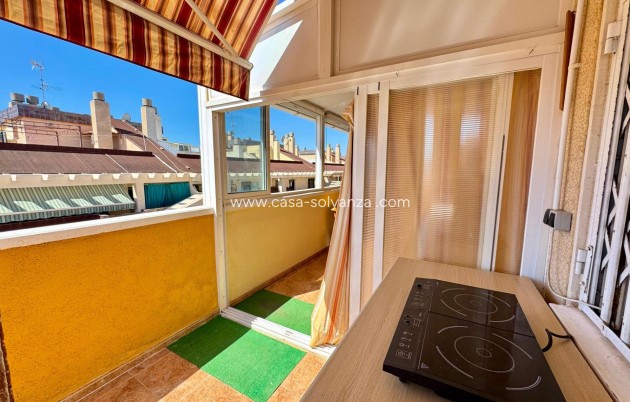 Resale - Apartment / flat - Torrevieja - Center