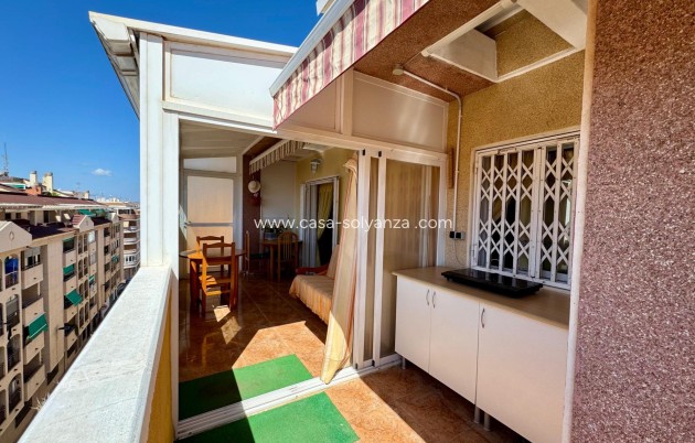 Resale - Apartment / flat - Torrevieja - Center