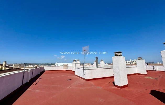 Resale - Apartment / flat - Torrevieja - Center