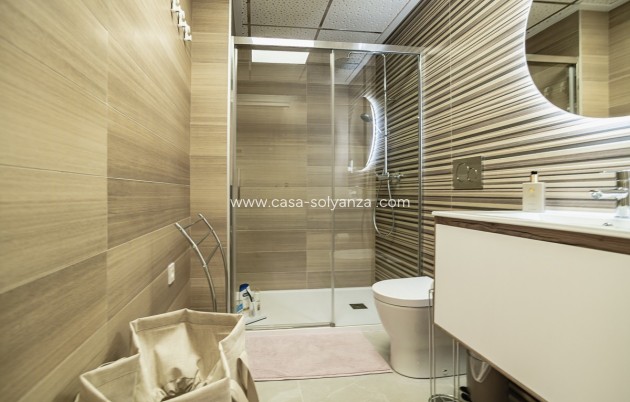 Resale - Apartment / flat - Torrevieja - Costa Blanca