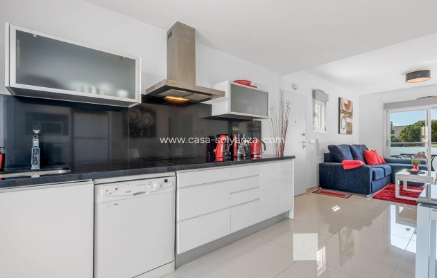 Resale - Apartment / flat - Torrevieja - Punta Prima