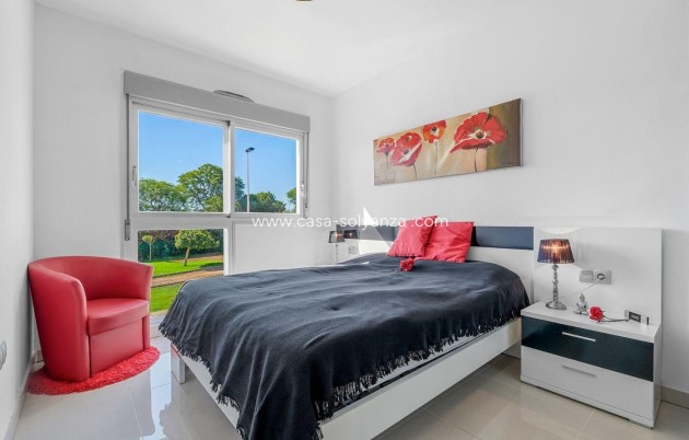 Resale - Apartment / flat - Torrevieja - Punta Prima