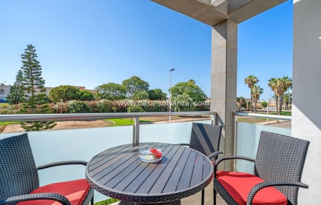 Resale - Apartment / flat - Torrevieja - Punta Prima