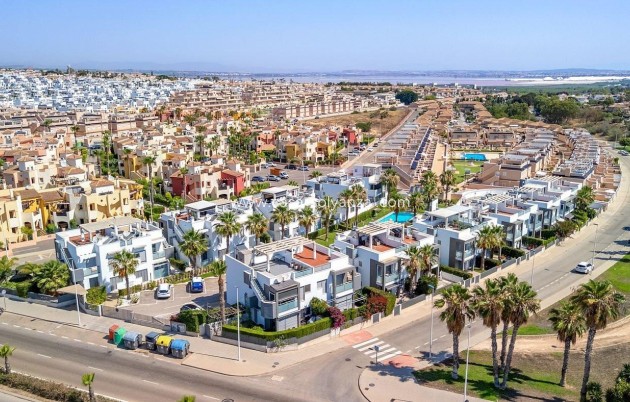 Resale - Apartment / flat - Torrevieja - Punta Prima