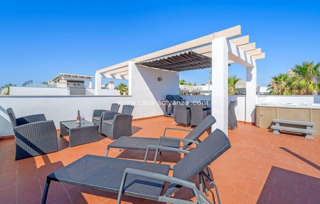 Resale - Apartment / flat - Torrevieja - Punta Prima