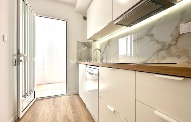 Resale - Apartment / flat - Orihuela - Los Balcones Y Los Altos