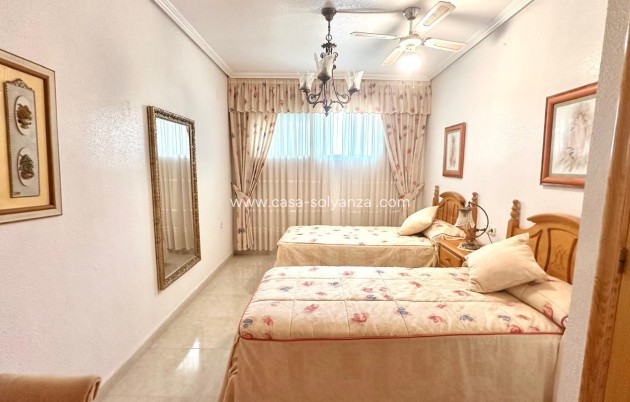 Resale - Apartment / flat - Torrevieja - Center