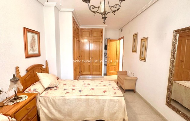 Resale - Apartment / flat - Torrevieja - Center