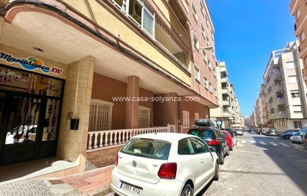 Resale - Apartment / flat - Torrevieja - Center