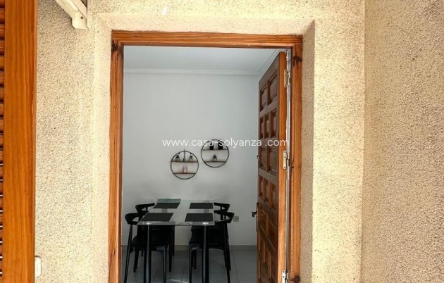 Resale - Apartment / flat - Torrevieja - Acequion