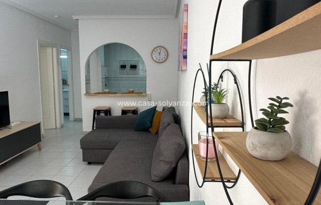 Resale - Apartment / flat - Torrevieja - Acequion