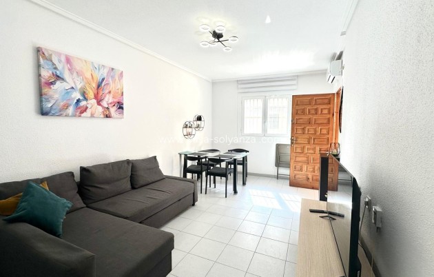 Resale - Apartment / flat - Torrevieja - Acequion