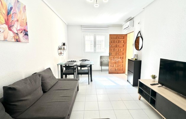 Resale - Apartment / flat - Torrevieja - Acequion