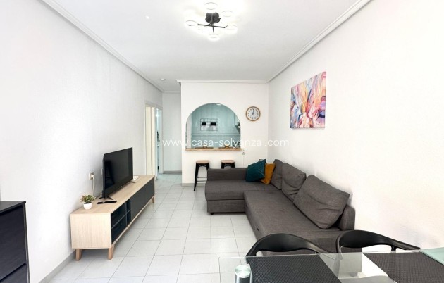 Resale - Apartment / flat - Torrevieja - Acequion