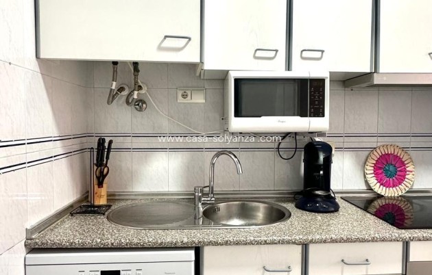 Resale - Apartment / flat - Torrevieja - Acequion