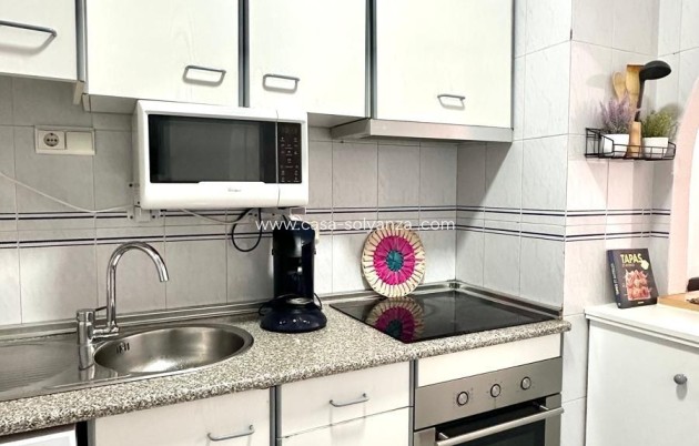 Resale - Apartment / flat - Torrevieja - Acequion