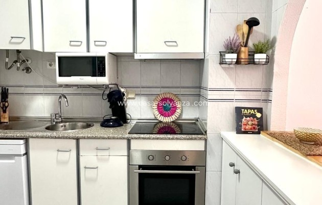 Resale - Apartment / flat - Torrevieja - Acequion
