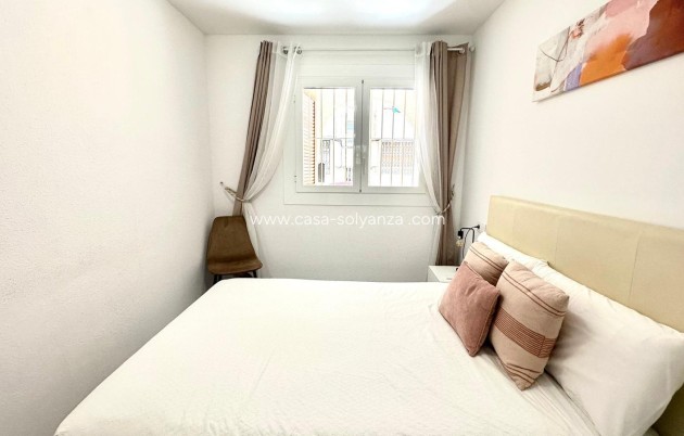 Resale - Apartment / flat - Torrevieja - Acequion