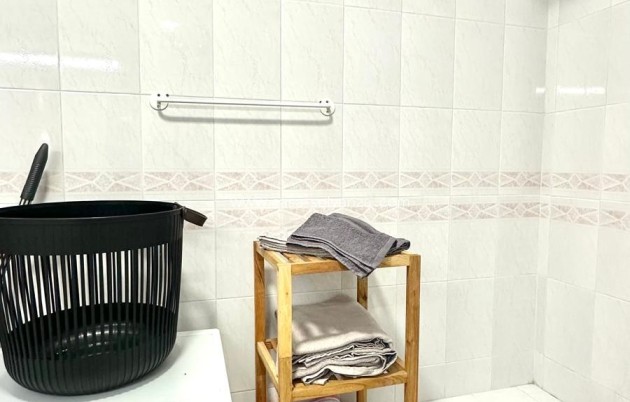 Resale - Apartment / flat - Torrevieja - Acequion