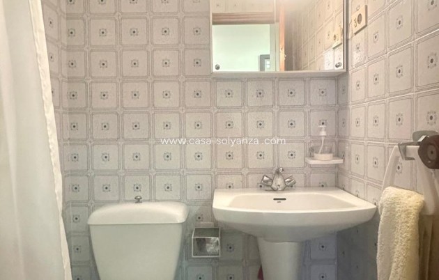 Resale - Apartment / flat - Torrevieja - Punta Prima