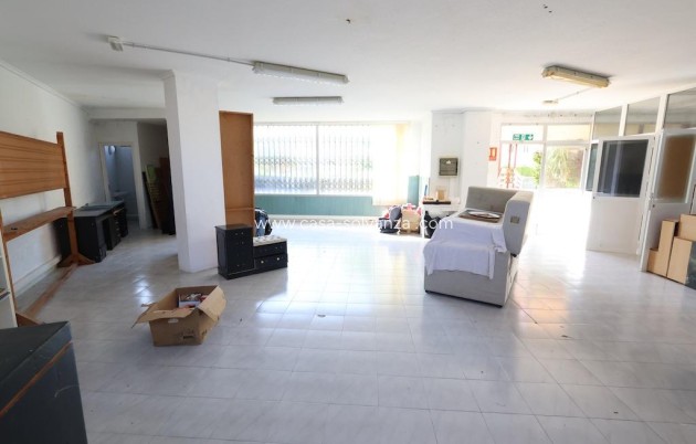 Resale - Commercial - Orihuela Costa - La Zenia