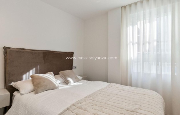 Resale - Apartment / flat - Torrevieja - Playa de La Acequion
