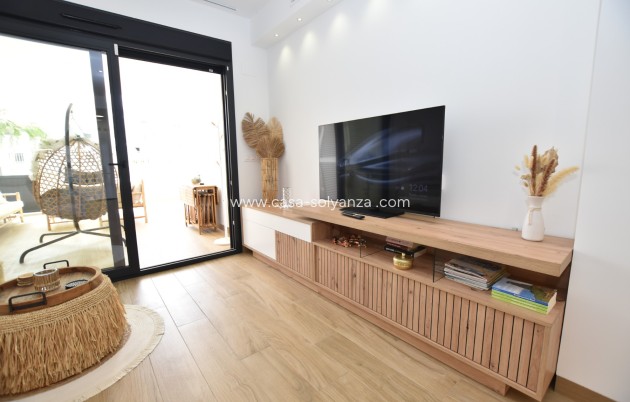 Resale - Apartment / flat - Torrevieja - Los Balcones