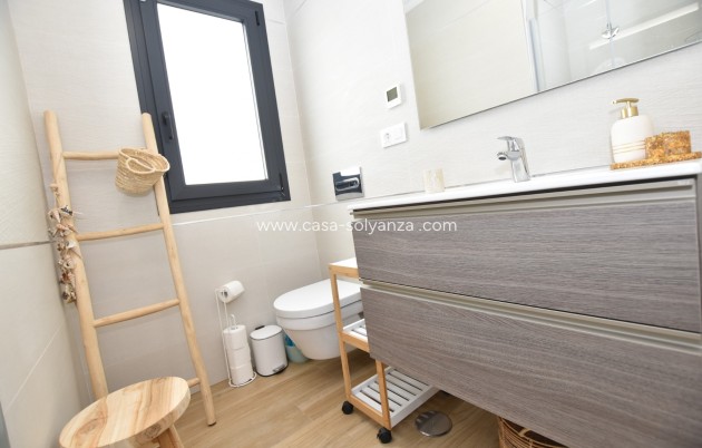 Resale - Apartment / flat - Torrevieja - Costa Blanca