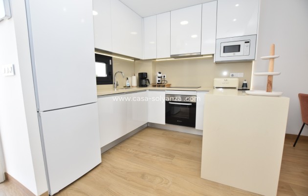 Resale - Apartment / flat - Torrevieja - Costa Blanca