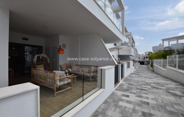 Resale - Apartment / flat - Torrevieja - Costa Blanca