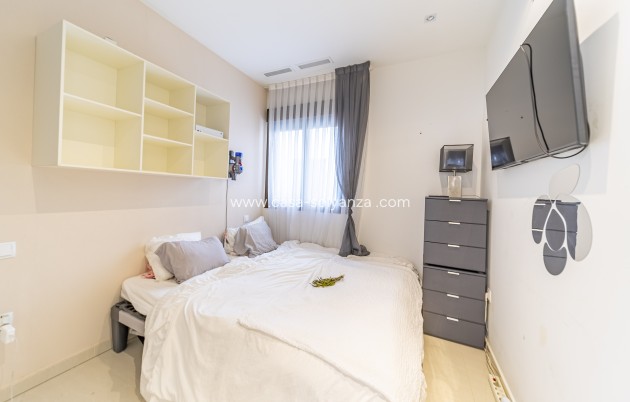 Resale - Apartment / flat - Guardamar del Segura