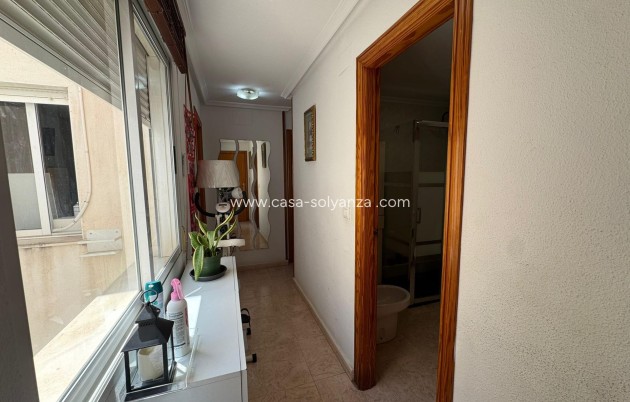 Resale - Apartment / flat - Torrevieja - Estacion Autobuses