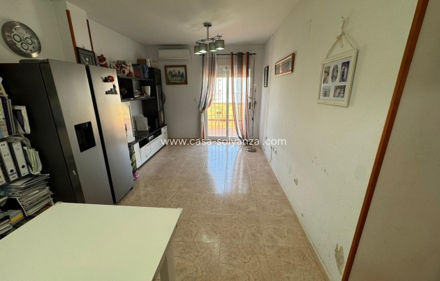 Resale - Apartment / flat - Torrevieja - Estacion Autobuses